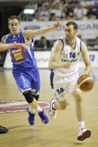 Final de infarto en Alicante, Rivero pone a Lucentum a una victoria de la ACB