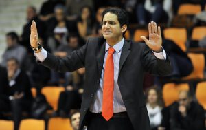 Antonio Herrera, tras Coruña, se une a Plaza en el banquillo de Unicaja