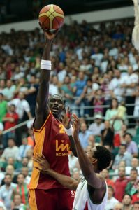 Galatasaray-Banvit, final sin Licencia A. Boni Ndong, en forma. Incidentes en Karsiyaka