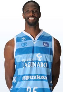 Ibekwe insulta a médicos de GBC; John Bryant se tatúa por su equipo y más