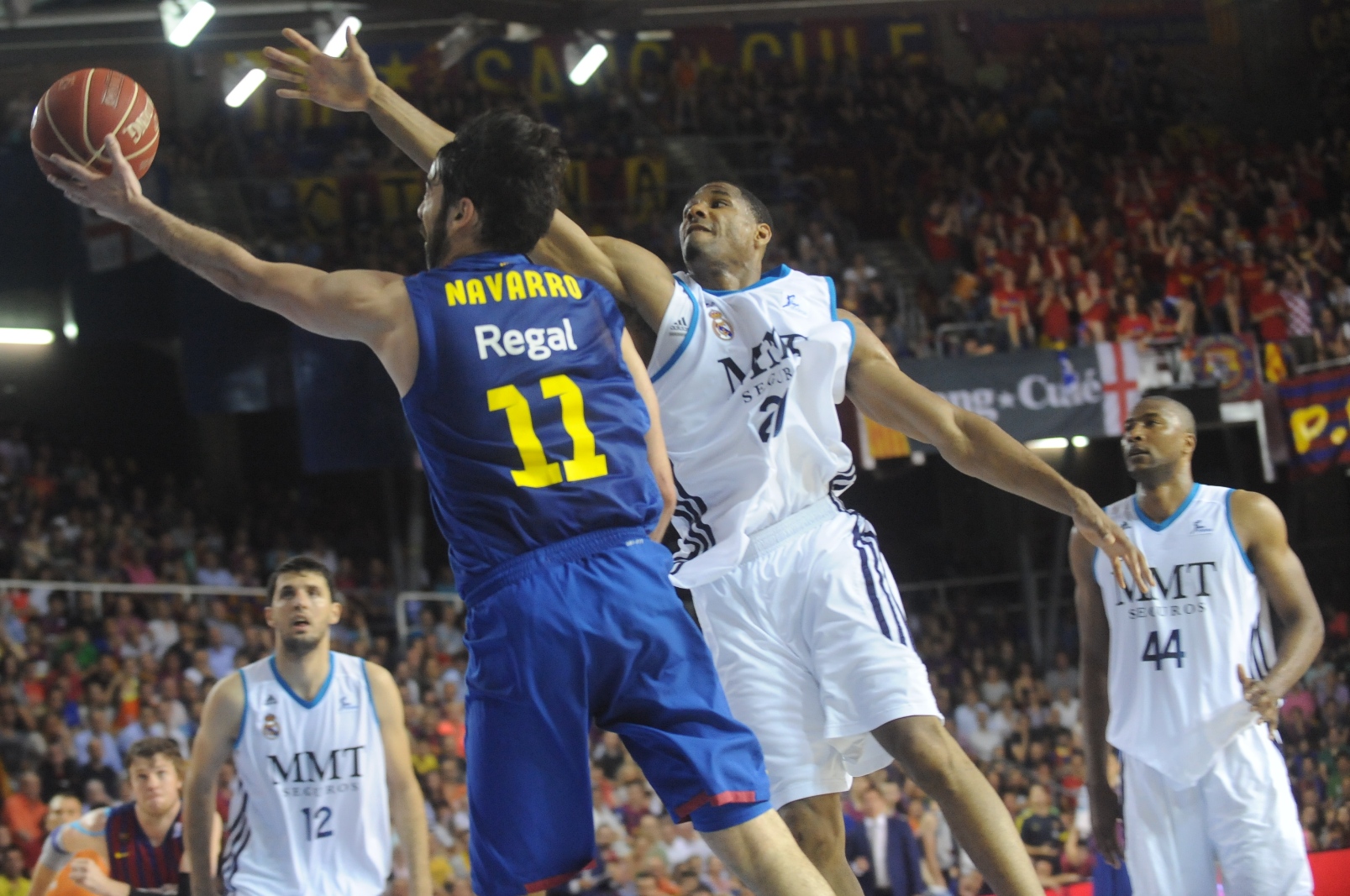 Dr. Lainez: “Deberían pincharle anestesia pero Navarro es capaz de jugar con dolor”