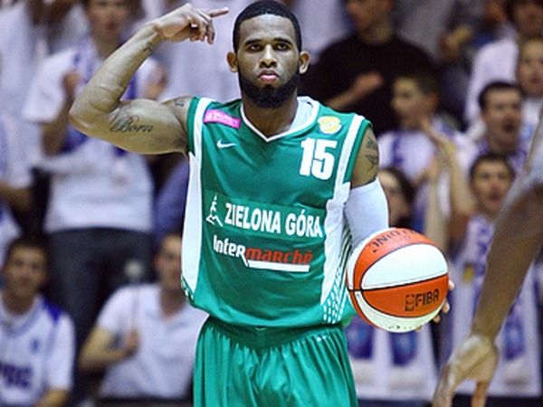 El base Walter Hodge se convierte en el primer fichaje del Laboral Kutxa