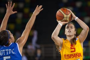 España acude puntual a su cita con el oro (59-53)