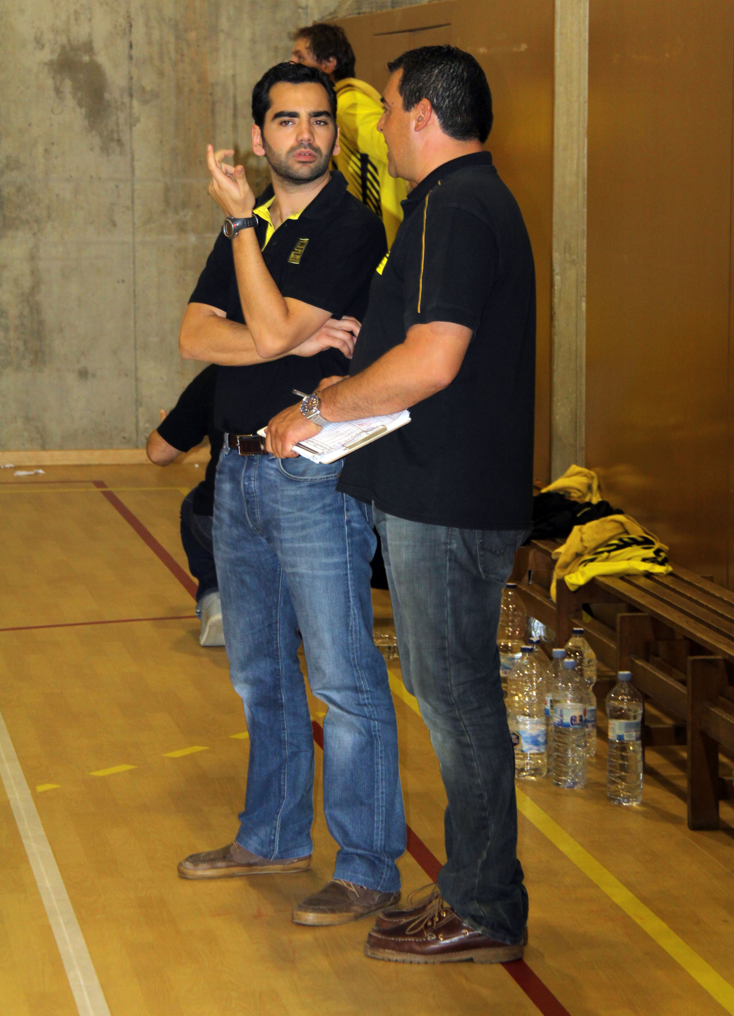 Ander García se incorpora a Zornotza; Yago Casal sigue en Cambados