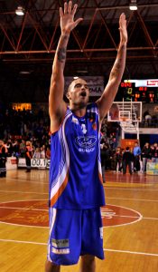 Breogán se reencuentra con el triunfo y vence a un Melilla a la baja; Josep Ortega MVP