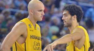 Xavi Rey desoye los cantos de sirena de Barça y Unicaja… por el momento