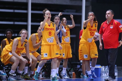 #FIBAU19WOMEN España supera a Canadá y se verá con Francia en semis (80-62)