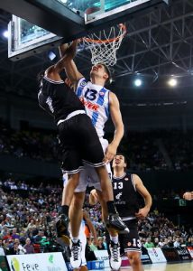 Gasper Vidmar, pívot Euroliga para Bilbao Basket