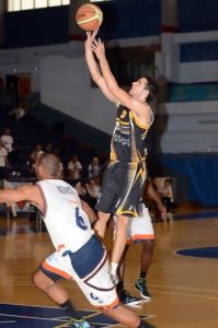 Adecco Plata J10 Plasencia-Extremadura consiguió su primera victoria de la temporada ante Aguas de Sousas Ourense. Javier Salsón (MVP de la jornada) no pudo con River Andorra