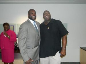 Ex NBA y ACB Stanley Roberts se recupera con éxito de su operación de corazón poco antes de que su hijo casi perdiera la vida