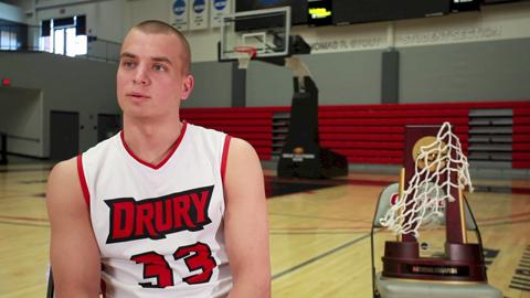 Alex Hall ¿El próximo Brad Oleson? Ya suena en Adecco Oro