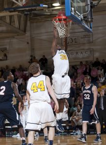 Zimmy Nwogbo, otro joven llega de la NCAA-II al Cocinas.com