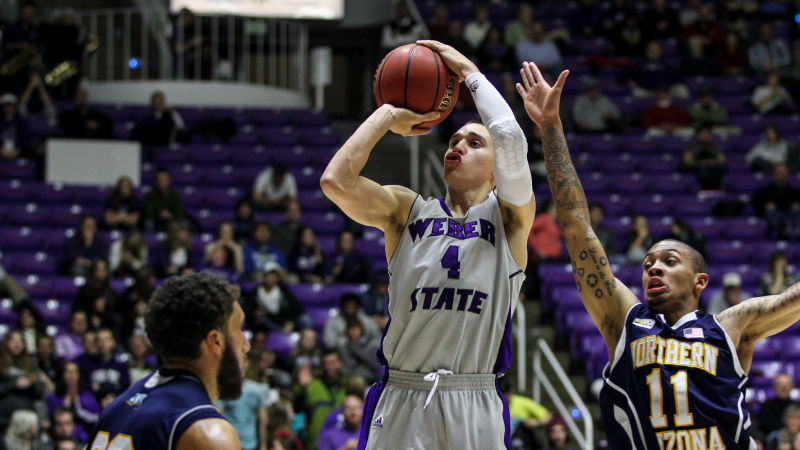 Cajasol Sevilla: oficial el francotirador Scott Bamforth y a punto Marcos Mata