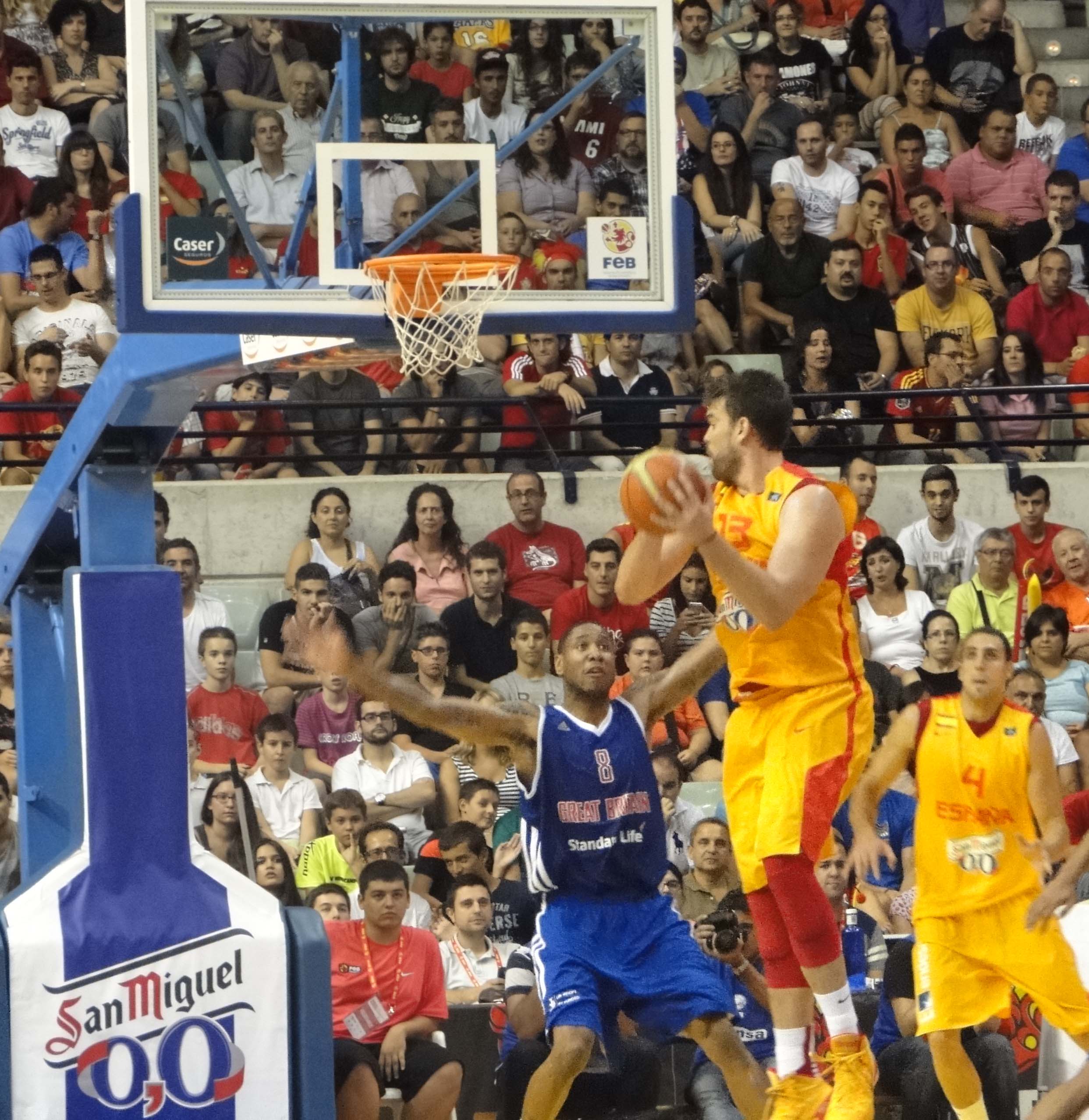 España suma una victoria más ante Gran Bretaña con un San Emeterio decisivo (80-67)