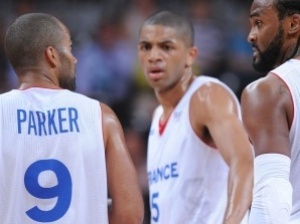 JJOO 2012 (J5): Francia gana y es 2ª (79-73) Lituania juega con fuego ante Túnez (63-76); Mills hace espectáculo (82-80); GB se exhibe en su despedida ante China (90-58); gran USA-Argentina (126-97)