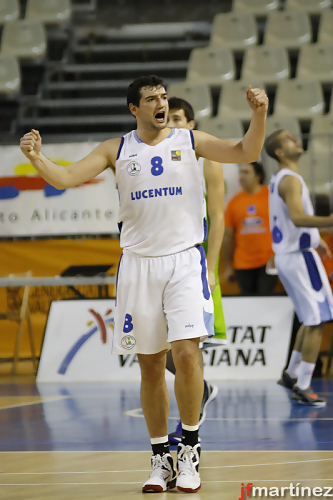 Lucentum Alicante vuelve a ser ACB tras lograr la victoria en Andorra (71-95)