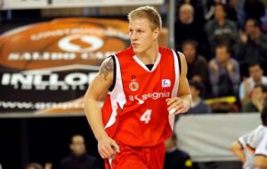 Haukur Palsson abandona Manresa y pone rumbo al Breogán de Adecco Oro