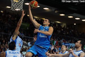 Belinelli lidera a una Italia que enamora. Finlandia congela a Rusia