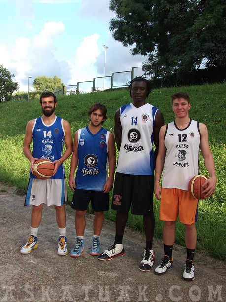 Zoco Plata: Djim Bandoumel a Zornotza, Zyle juega la Kopa con ISB y Millares con Askatuak