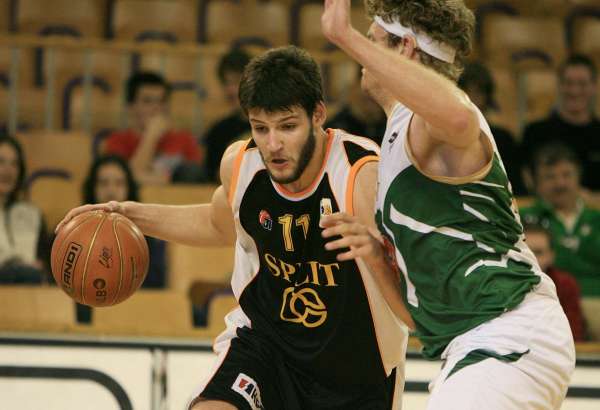 Dejan Ivanov, el otro gemelo, ficha por Estudiantes