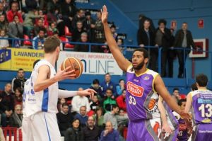 Jonathan Durley cierra la plantilla de Melilla Baloncesto