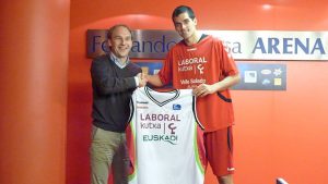 Regresa el maleficio de Baskonia: Mainoldi, baja 6 semanas. Daniel Clark, su sustituto