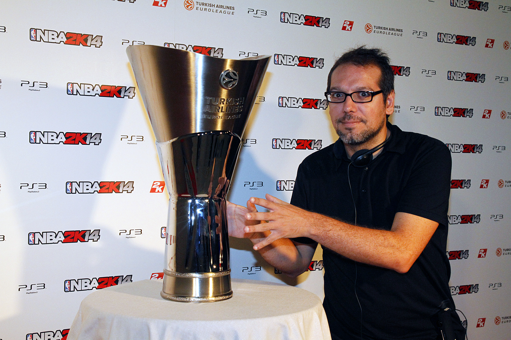 Gafipasta acudió a la presentación del NBA2K14. ¿Daimiel y Sixto Serrano en Euroliga?