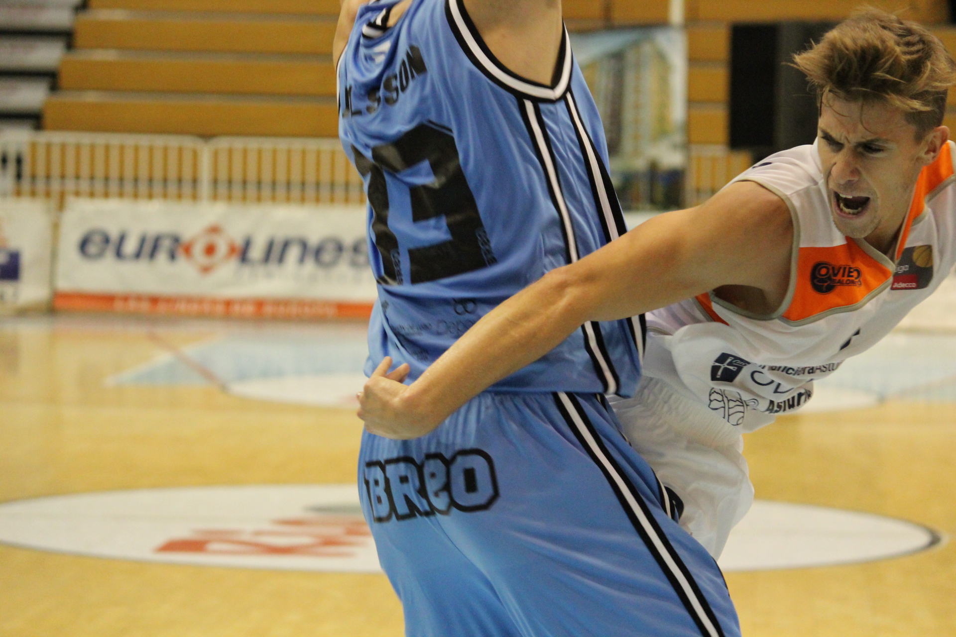 Andorra asume el liderato desde el inicio. Breogán gana sufriendo. Sàbat, primer MVP