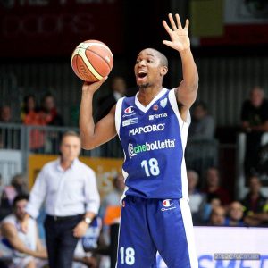 Los jugadores que vienen (IV): Kuzminskas (Unicaja), Shermadini y Tabu (CAI)