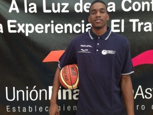 El Oviedo llega a un acuerdo con el estadounidense Brandon Garrett