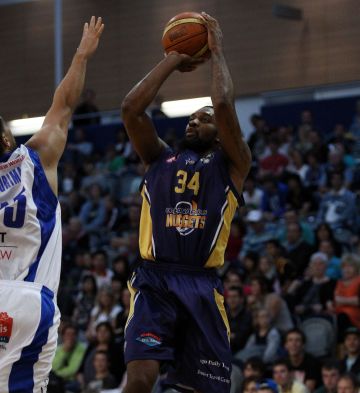 Akeem Wright será el 2º americano del CB Valladolid y De La Fuente dice no