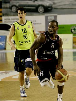 Michael Mokongo regresa a la Adecco Oro para suplir a Rai López en Planasa