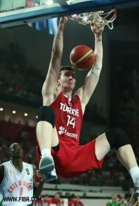 Resumen Mundobasket 2010 (Jor. 1): USA , Serbia y Turquía comienzan fuertes. Líbano da la sorpresa y Australia, en apuros ante Jordania. El Khatib, MVP; Albicy, sorpresa de la jornada