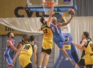 A-1 Ethniki (J5): PAO nuevo líder. Ewing JR repite MVP!