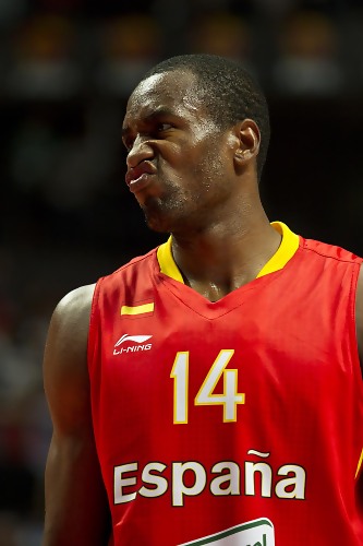 Bulls rompen la virginidad de Pacers. Inmenso Ibaka. Tope anotador de Irving