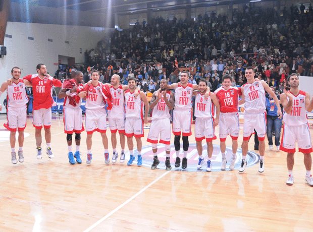 Tofas tumba a Fenerbahce. Cantekin (2.22), el gigante de moda con ¡tres identidades!