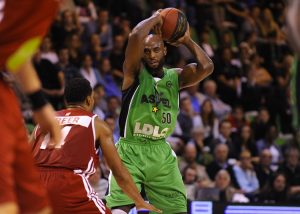 El increíble afán de superación de Chris Wright y las intimidades de Nanterre