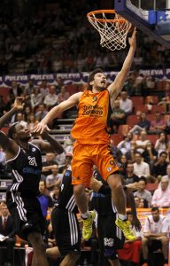 Rodillo taronja; prestigio para CAI. Espectacular remontada de Cedevita. Ragland, MVP