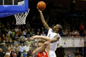 Partizan y Cedevita sobreviven en lo más alto; Willie Warren, 50 de valoración