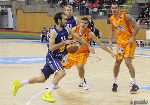 40 de valoración de Trias, pero cae Andorra en Riazor. También Palencia ante Breogán