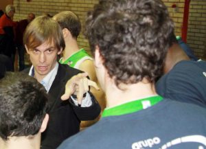 Armando Gómez: “En Adecco Plata nadie gana sin ponerse el mono de trabajo”