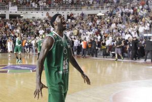 Europa en crisis: reducción del 50% en el campeón italiano, que se despide de David Moss