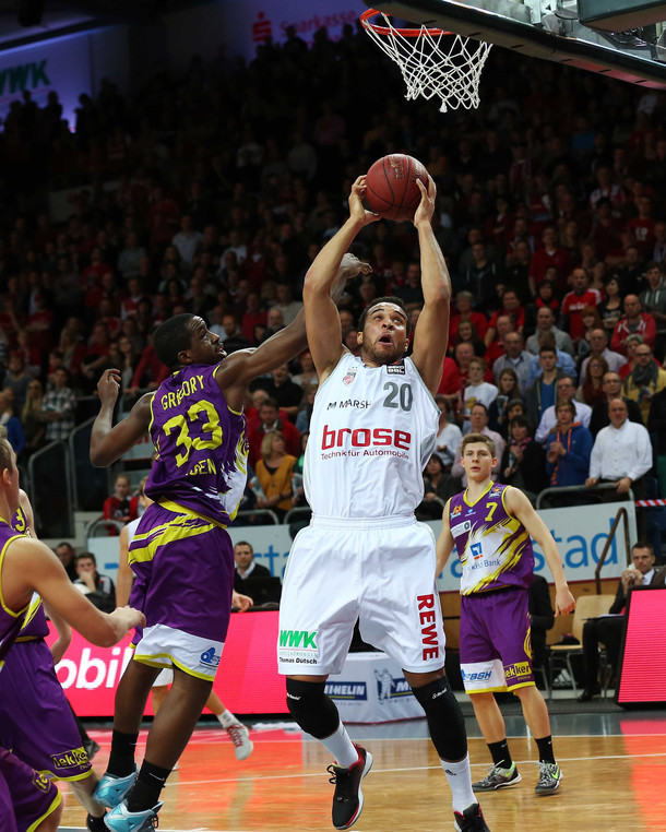 Elias Harris, un exLakers para la BBL. Cuadruple empate en el MVP de la Jornada