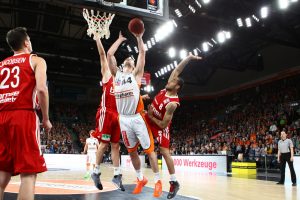 Y Bamberg dobló la rodilla en Ulm, mientras Bayern suma y sigue