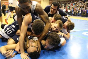 Andorra y Palencia, en la Copa. Buzzerbeater de Juanjo García en un Pumarín inexpugnable