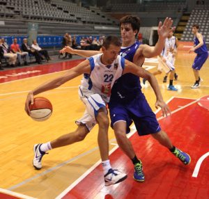 Trias (MVP); G. Arenas (Entrenador); Cárdenas-Castro-Blanch-Schaftenaar-Trias (5 ideal)