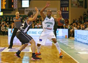 Limoges vuelve a ser grande tras 14 años; Salyers, cortado, y Traoré raja del arbitraje