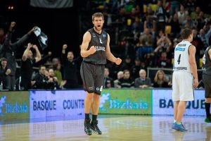 #Last32 Bilbao fulmina a un Novgorod con la pólvora mojada. Donta Smith, Mr. Perfecto