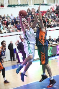 #Last32: Valencia sucumbe en Kazan y Doellman se fractura la nariz. Lofton fulmina al CAI