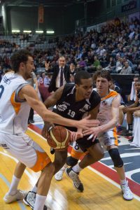 Exhibiciones de Lleida y Burgos. Partidazo de Pierre Oriola. Navarra, más KO